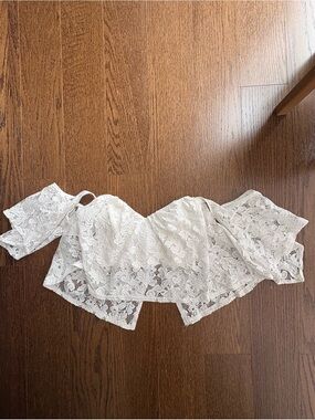 Forever 21 White Lace Off-Shoulder Crop Top